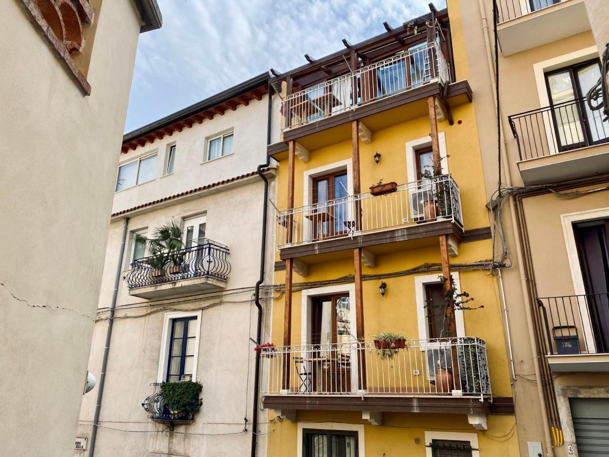 Casa Ferrara Hotel ตาออร์มินา ภายนอก รูปภาพ